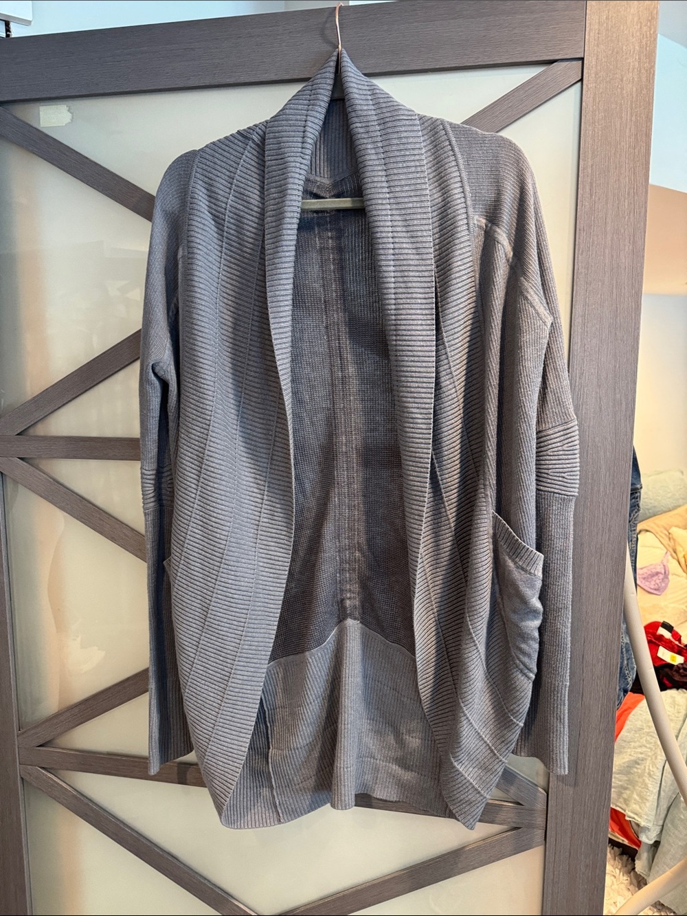 Lululemon Transformation Wrap in Charcoal Gray